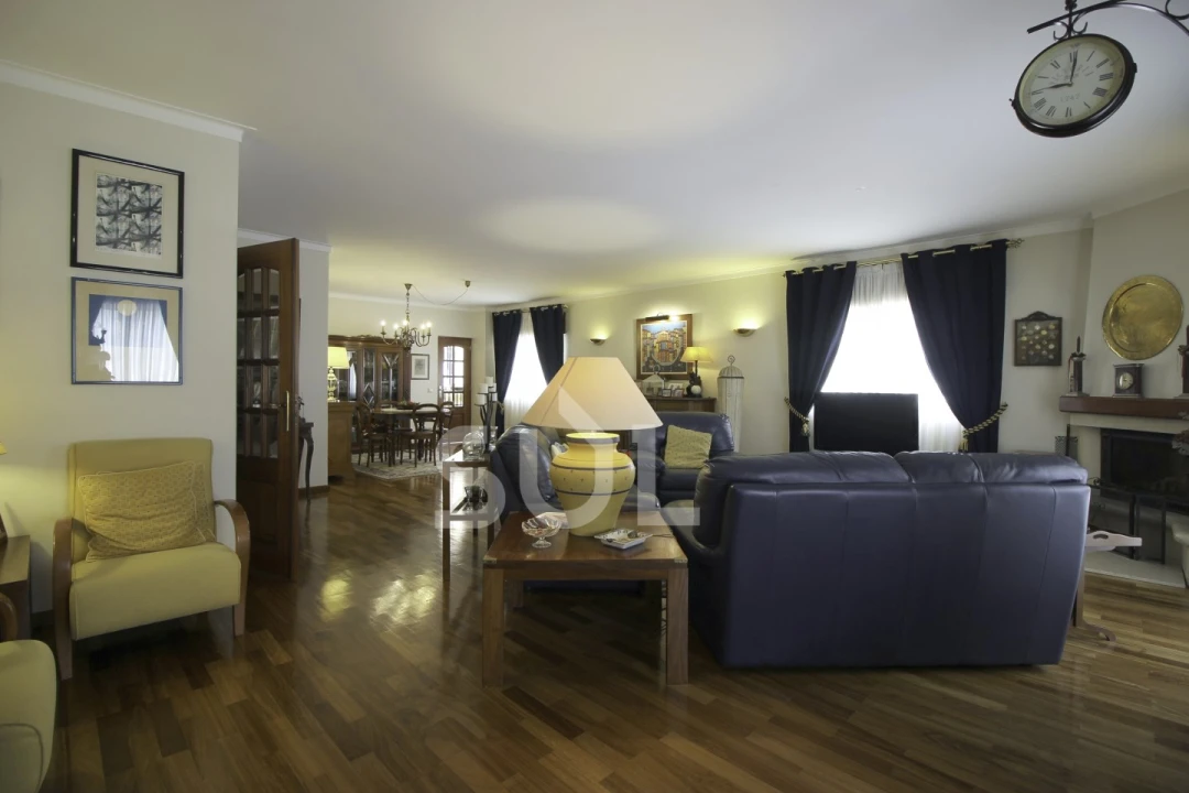 Apartamento T5 para Venda em Portimão Foto 41