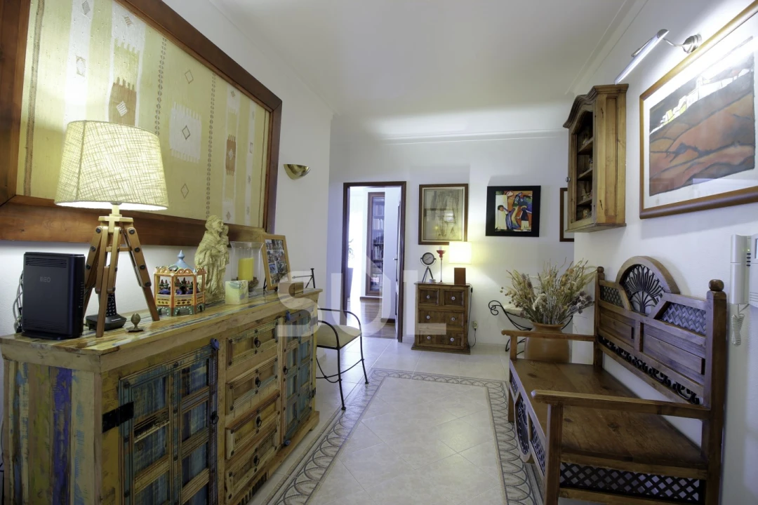 Apartamento T5 para Venda em Portimão Foto 11