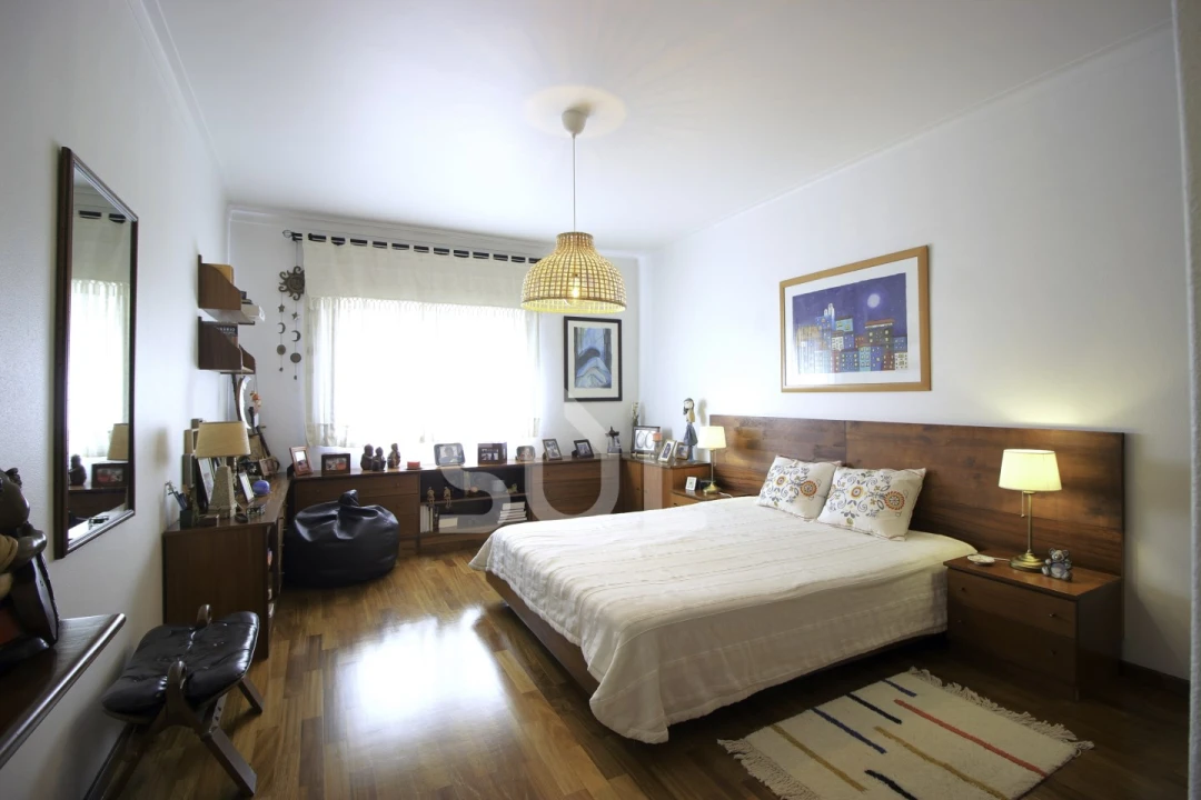 Apartamento T5 para Venda em Portimão Foto 37