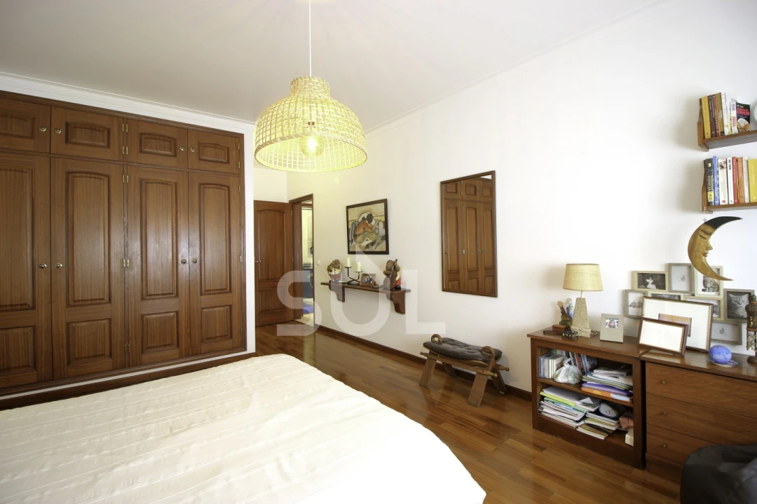 Apartamento T5 para Venda em Portimão Foto 18