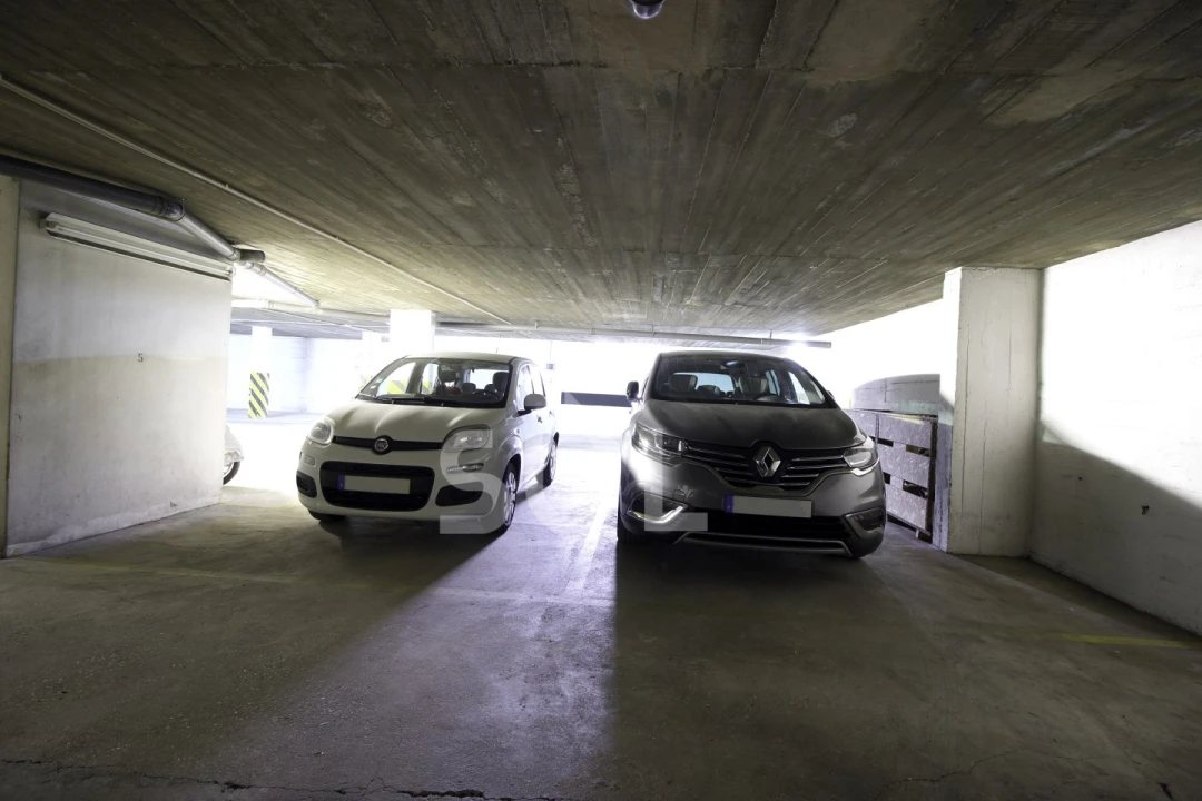 Apartamento T5 para Venda em Portimão Foto 50