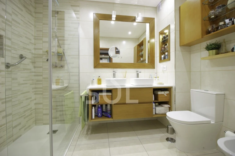 Apartamento T5 para Venda em Portimão Foto 32