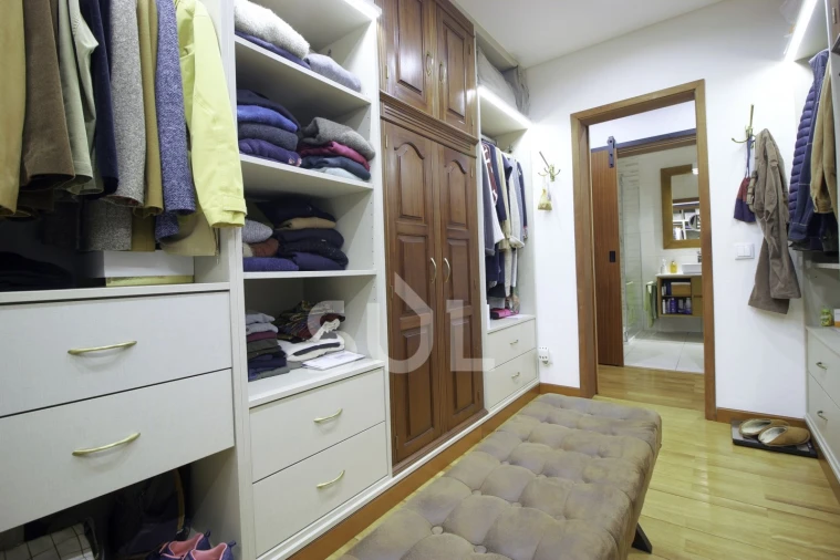 Apartamento T5 para Venda em Portimão Foto 36
