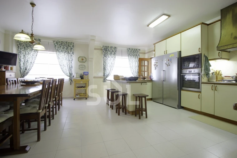 Apartamento T5 para Venda em Portimão Foto 20