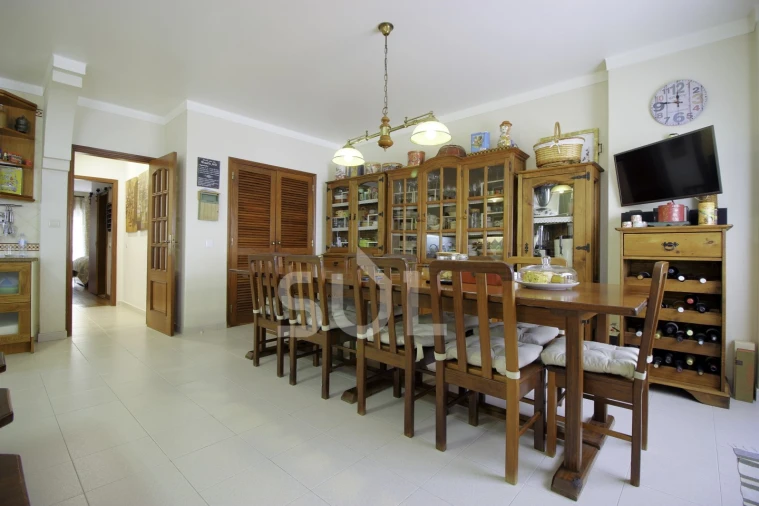 Apartamento T5 para Venda em Portimão Foto 24