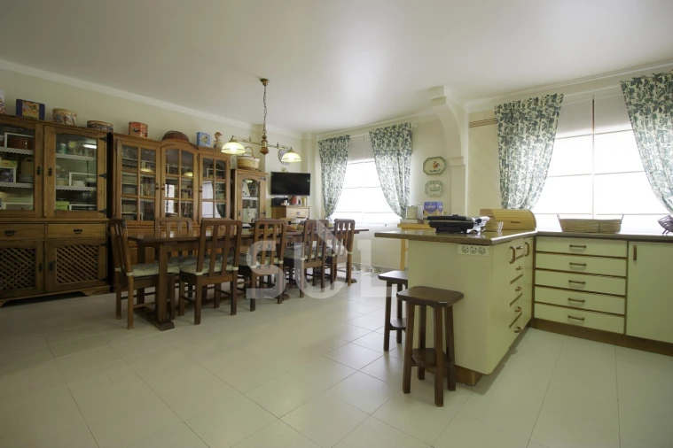 Apartamento T5 para Venda em Portimão Foto 25