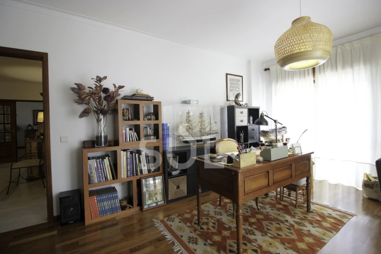 Apartamento T5 para Venda em Portimão Foto 14