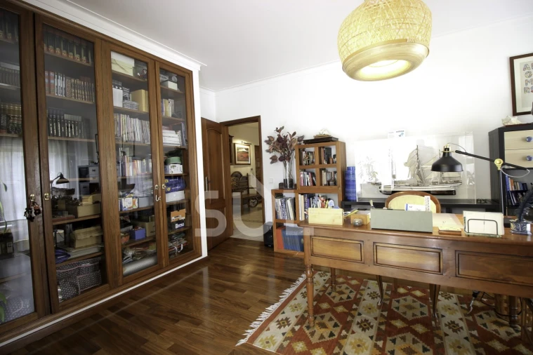 Apartamento T5 para Venda em Portimão Foto 15