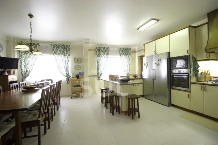 Apartamento T5 para Venda em Portimão Foto 45