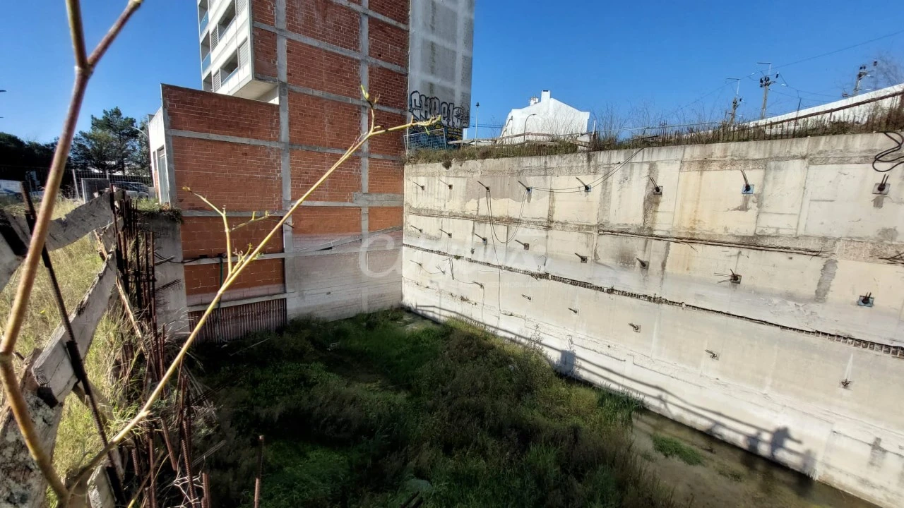 Terreno P/ Prédio para Venda em Venteira Foto 4