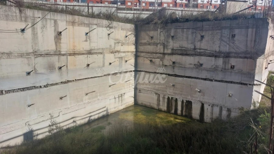 Terreno P/ Prédio para Venda em Venteira Foto 2