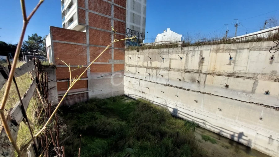 Terreno P/ Prédio para Venda em Venteira Foto 4