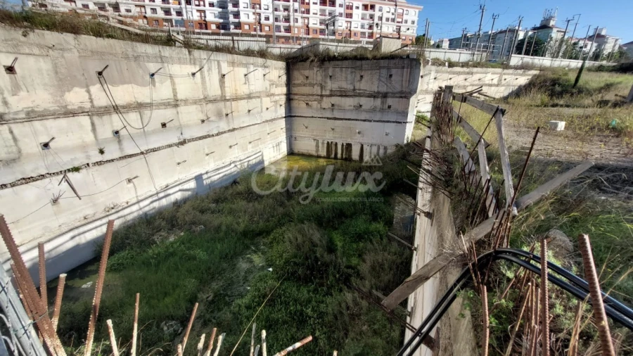 Terreno P/ Prédio para Venda em Venteira Foto 10