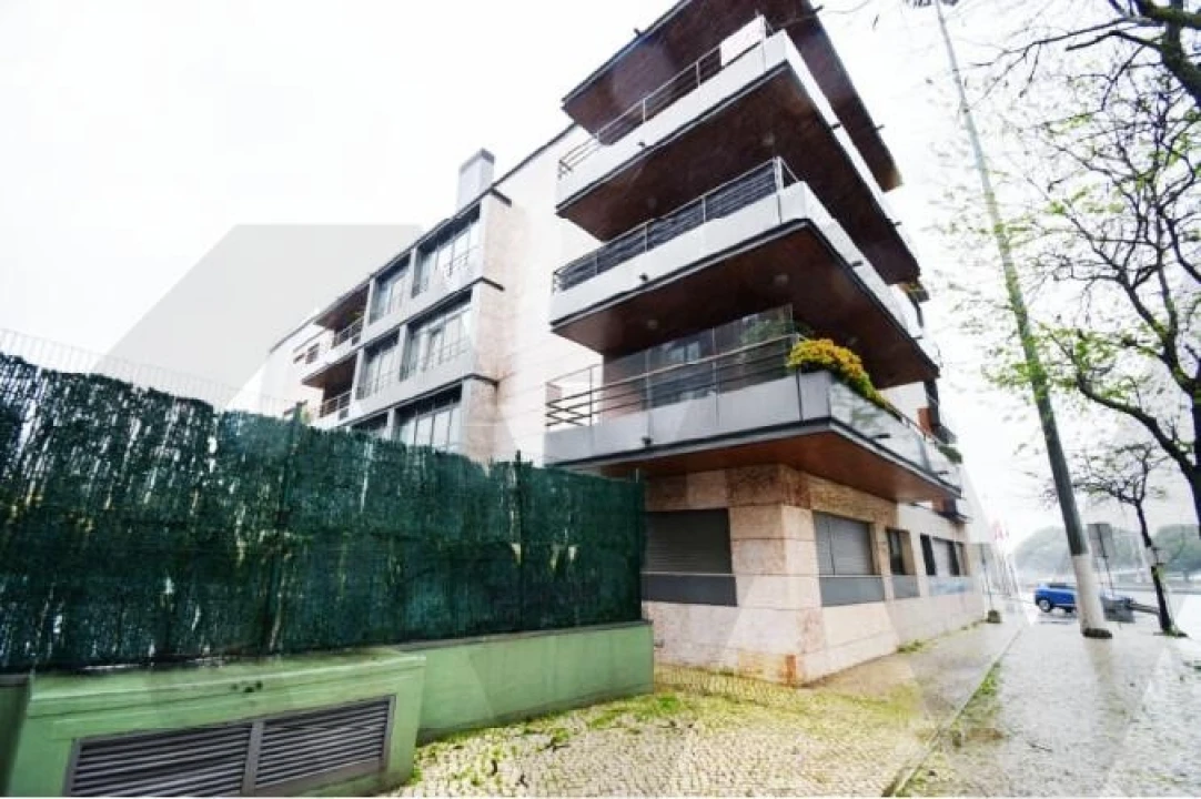 Apartamento T5 para Venda em Belém Foto 22