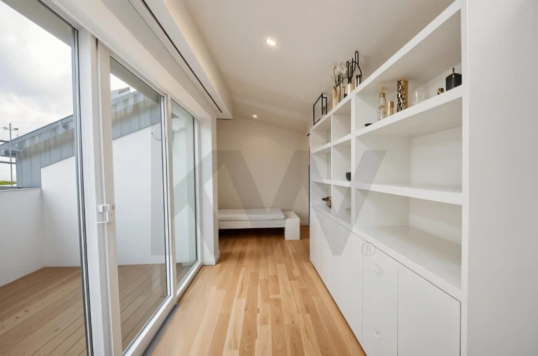 Apartamento T5 para Venda em Belém Foto 3