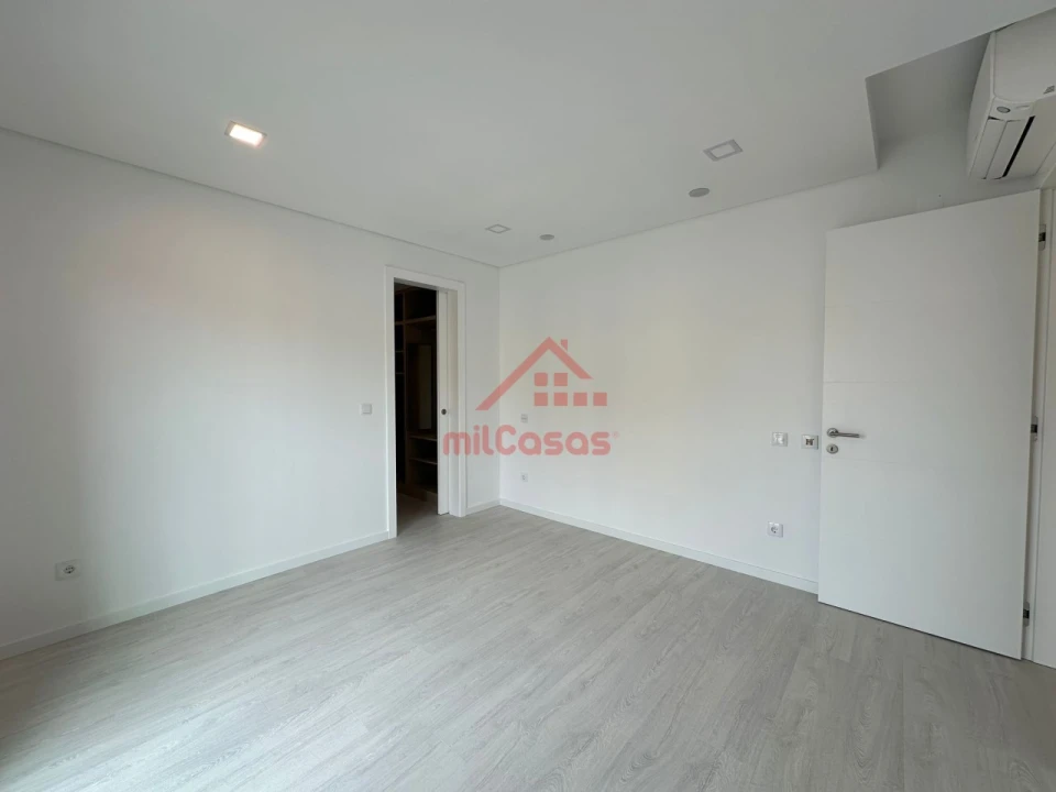 Apartamento T2 para Venda em Ericeira Foto 13