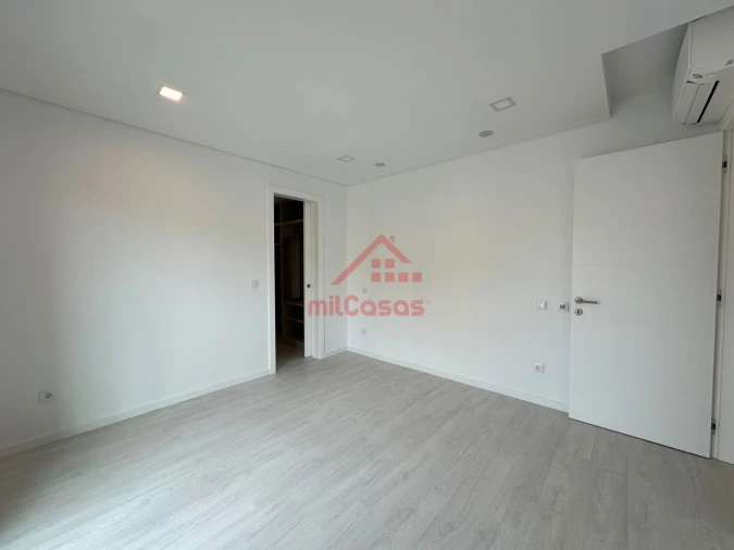 Apartamento T2 para Venda em Ericeira Foto 13
