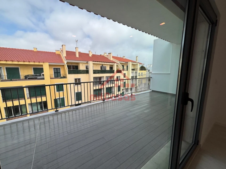 Apartamento T3 para Venda em Ericeira Foto 3