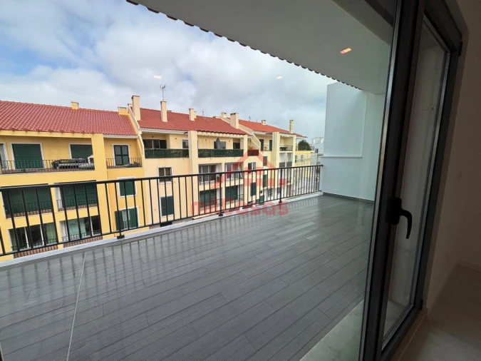 Apartamento T3 para Venda em Ericeira Foto 3