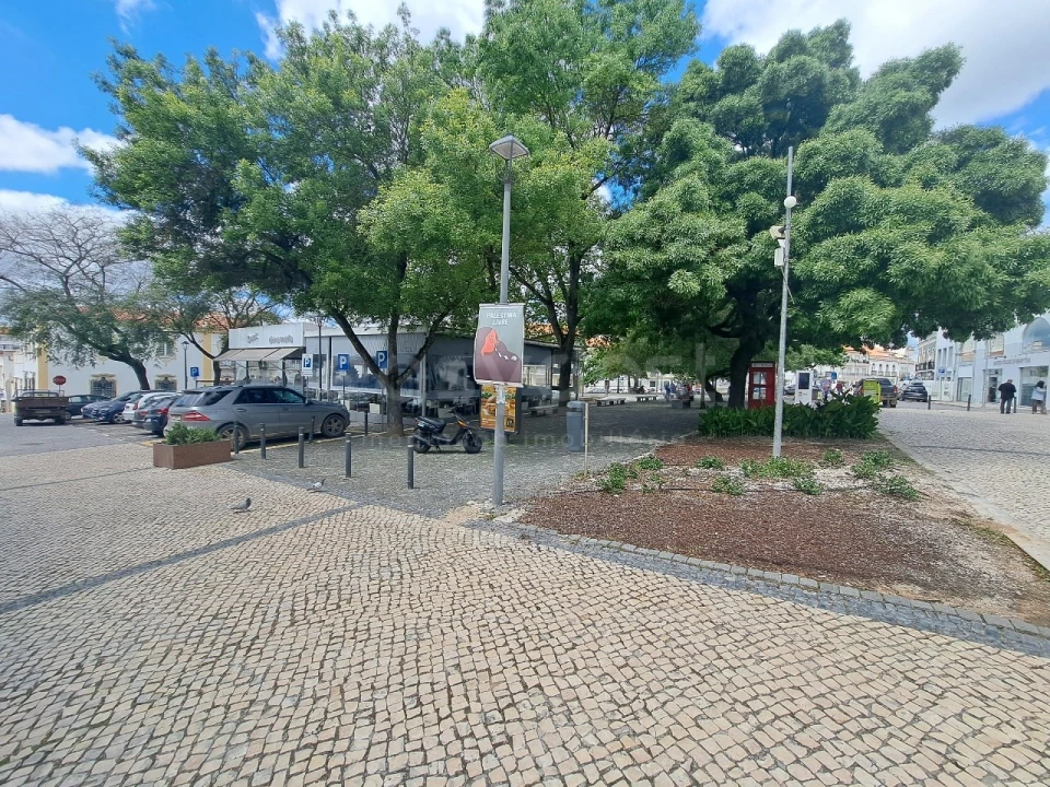 Loja para Arrendamento em Beja (Santiago Maior e São João Baptista) Foto 10