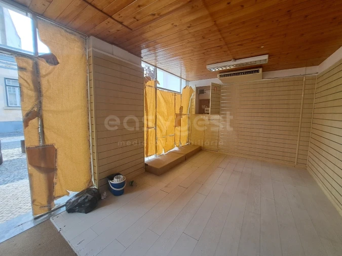 Loja para Arrendamento em Beja (Santiago Maior e São João Baptista) Foto 6