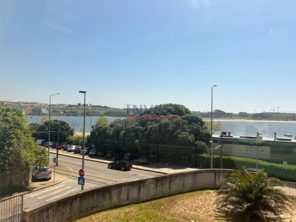 Escritório para Arrendamento em Aldoar, Foz do Douro e Nevogilde Foto 4