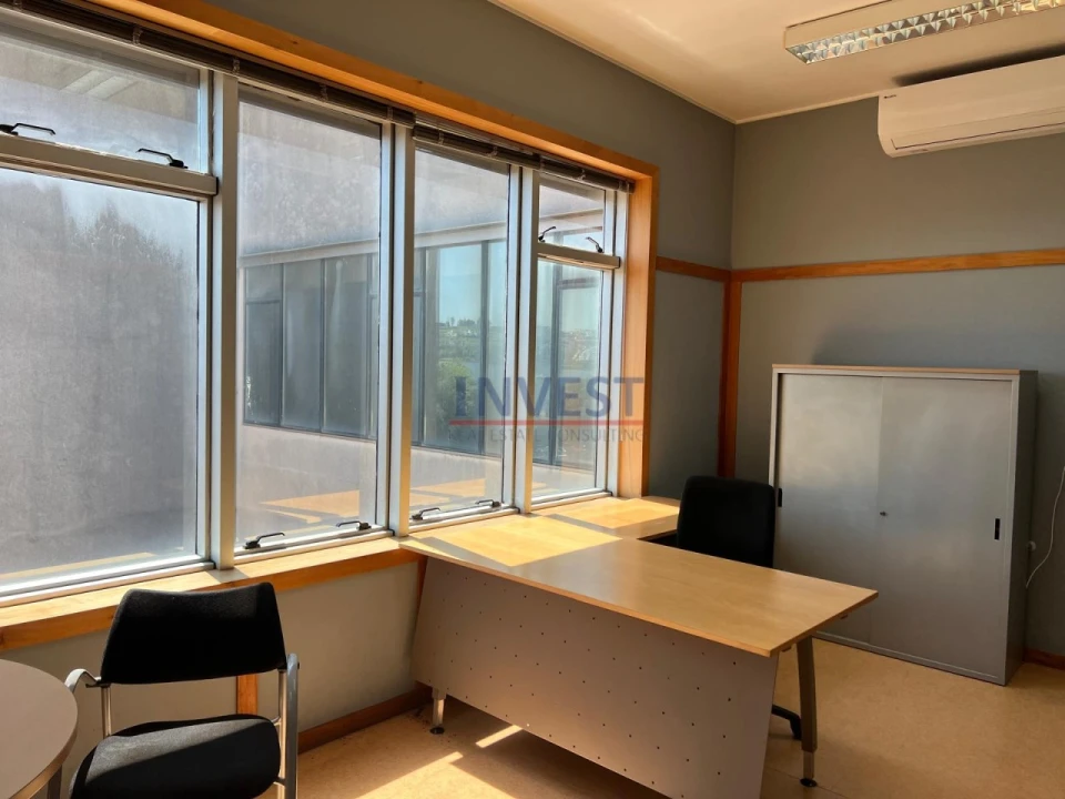 Escritório para Arrendamento em Aldoar, Foz do Douro e Nevogilde Foto 11