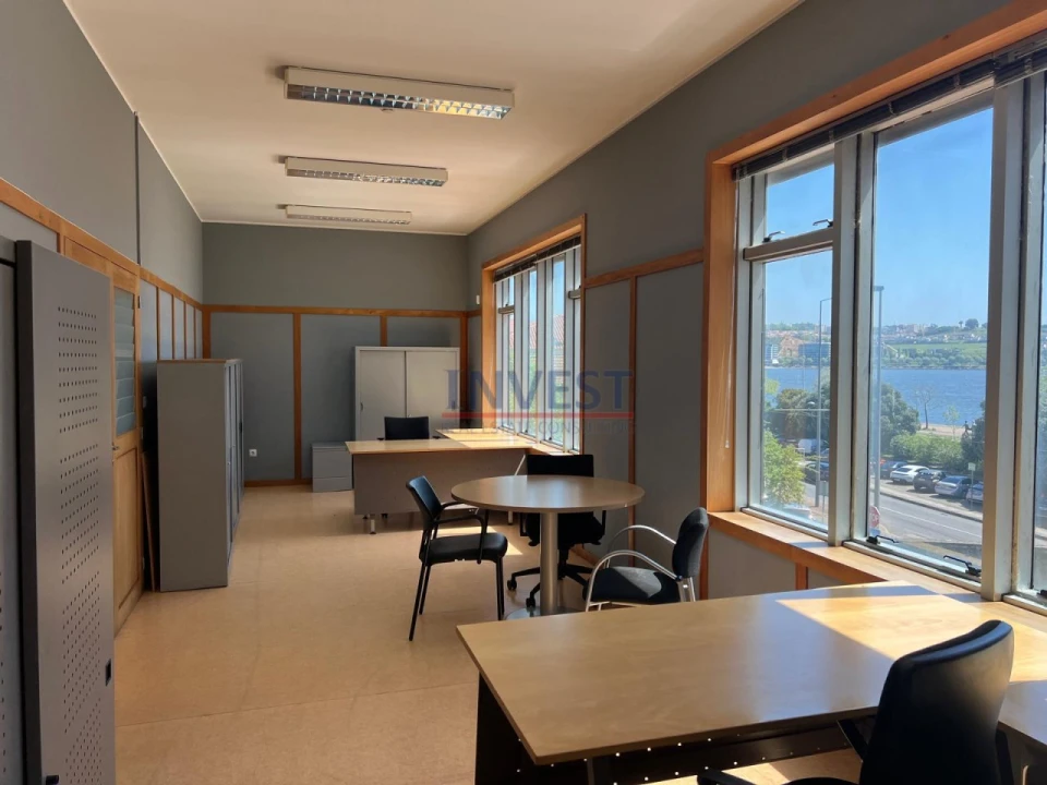Escritório para Arrendamento em Aldoar, Foz do Douro e Nevogilde Foto 13