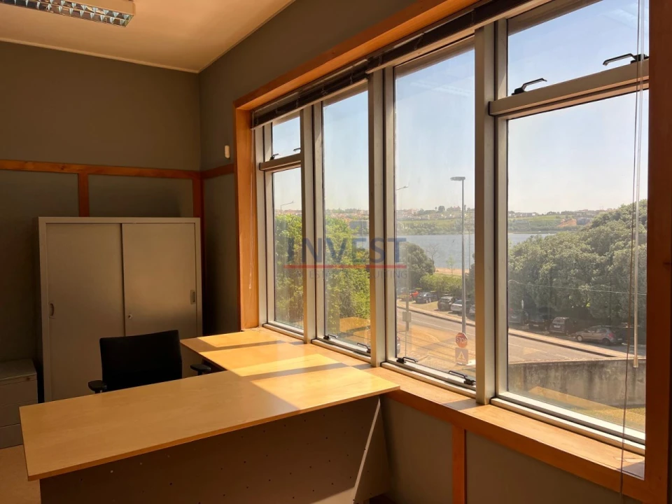 Escritório para Arrendamento em Aldoar, Foz do Douro e Nevogilde Foto 20