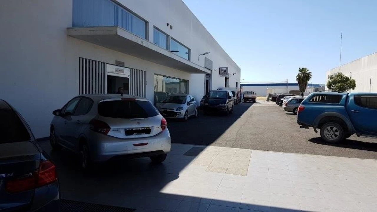 Armazém para Venda em Alhos Vedros Foto 3