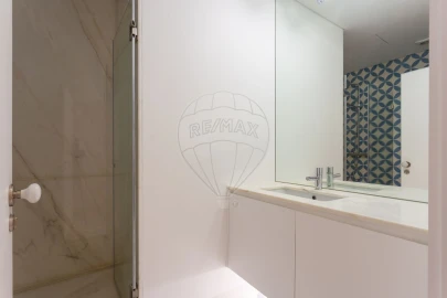 Apartamento T1 para Venda em Santa Maria Maior