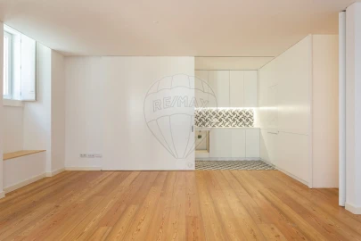 Apartamento T1 para Venda em Santa Maria Maior