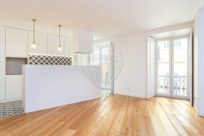 Apartamento T2 para Venda em Santa Maria Maior