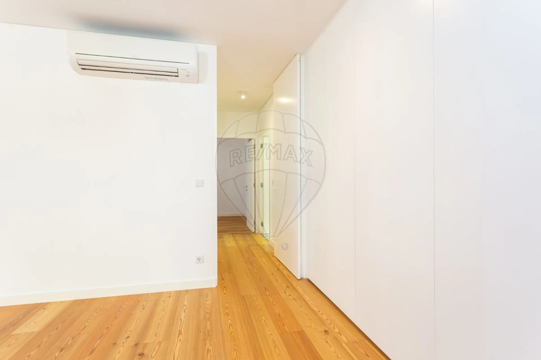 Apartamento T2 para Venda em Santa Maria Maior Foto 10