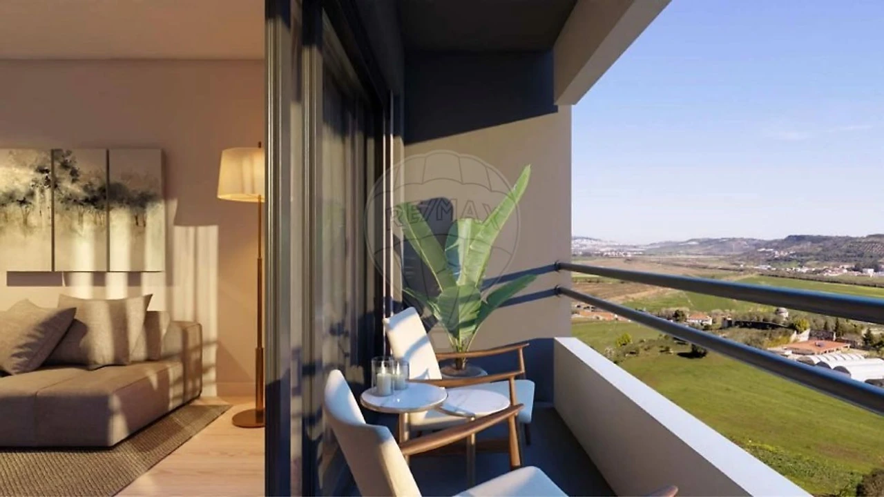 Apartamento T3 para Venda em Santo António dos Cavaleiros e Frielas Foto 5