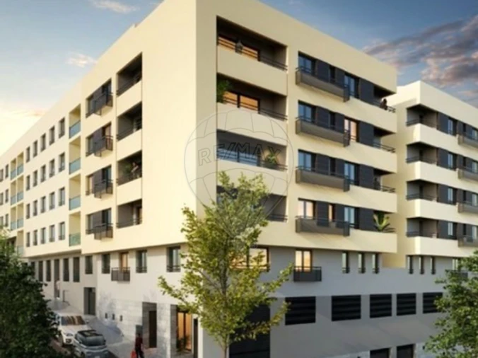 Apartamento T3 para Venda em Santo António dos Cavaleiros e Frielas Foto 2