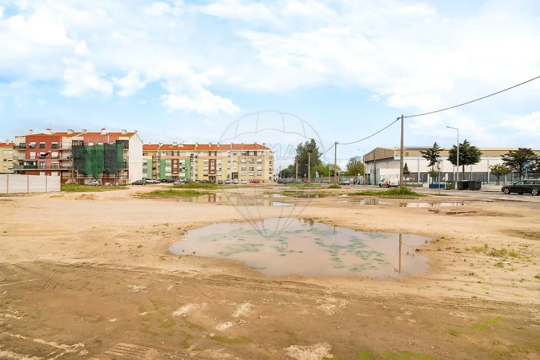 Terreno para Venda em Baixa da Banheira e Vale da Amoreira Foto 14