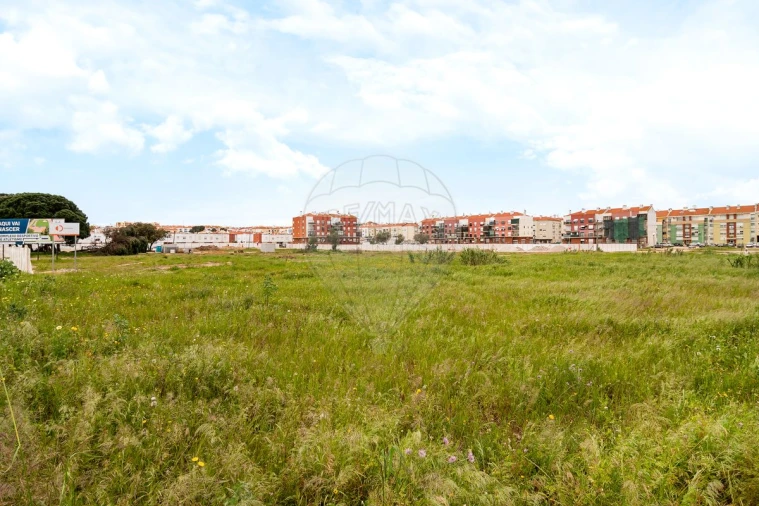 Terreno para Venda em Baixa da Banheira e Vale da Amoreira Foto 5