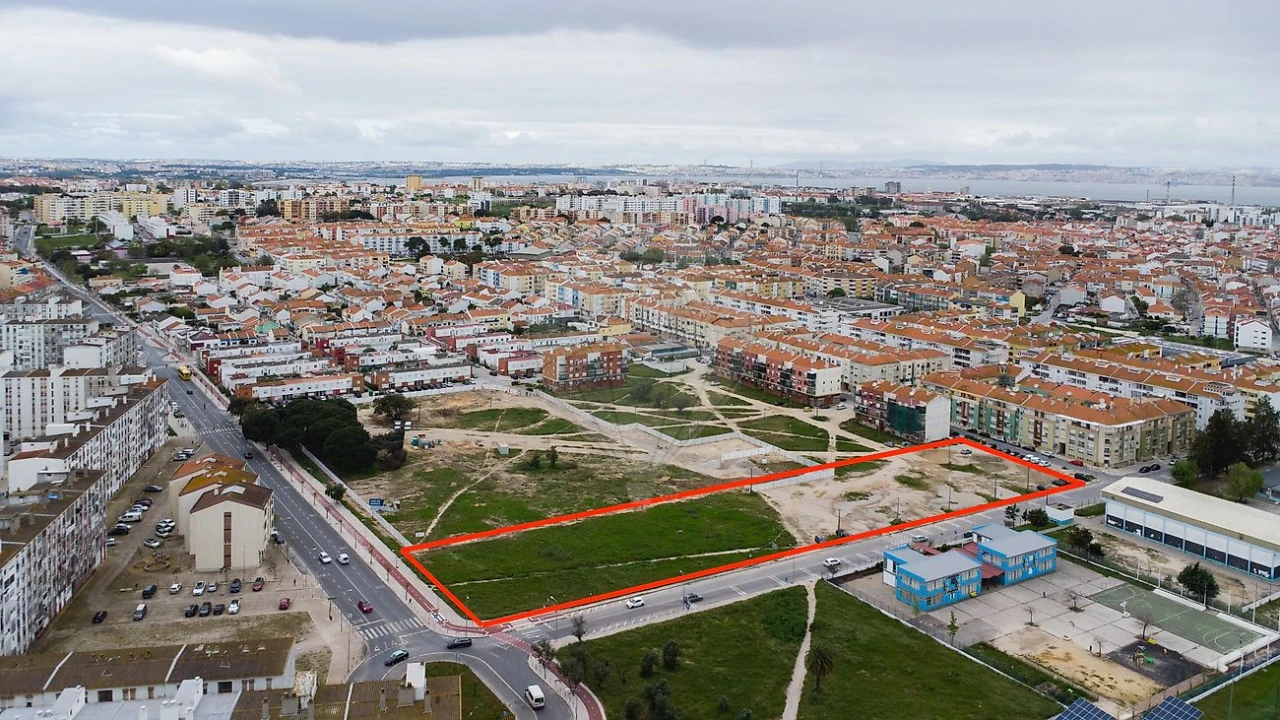 Terreno para Venda em Baixa da Banheira e Vale da Amoreira Foto 18