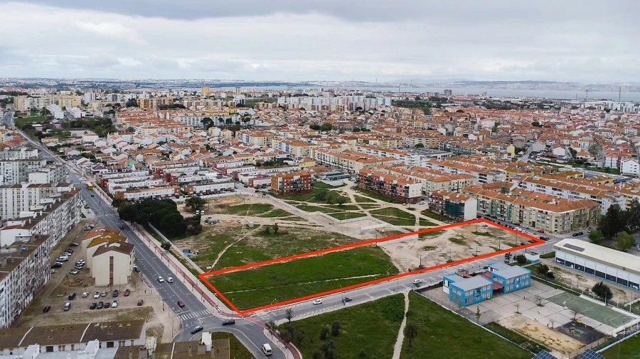 Terreno para Venda em Baixa da Banheira e Vale da Amoreira
