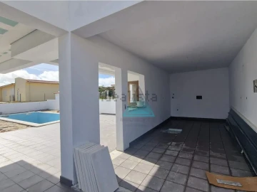 Moradia T5 para Venda em Azeitão (São Lourenço e São Simão)