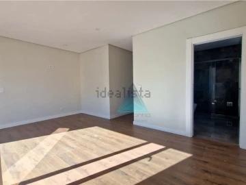 Moradia T5 para Venda em Azeitão (São Lourenço e São Simão)