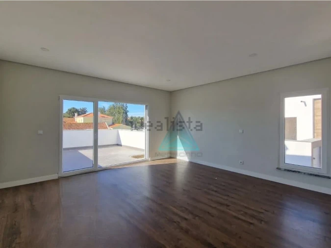 Moradia T5 para Venda em Azeitão (São Lourenço e São Simão) Foto 16