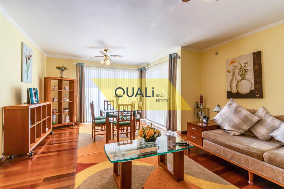 Moradia T5 para Venda em Canhas Foto 5