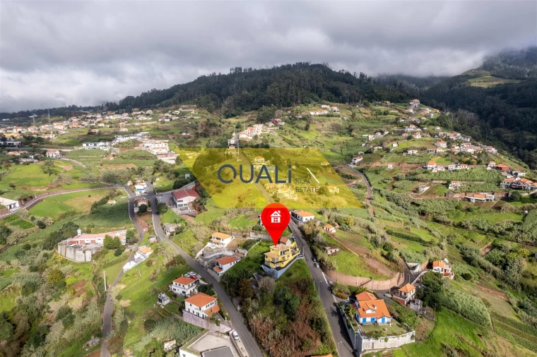 Moradia T5 para Venda em Canhas Foto 34