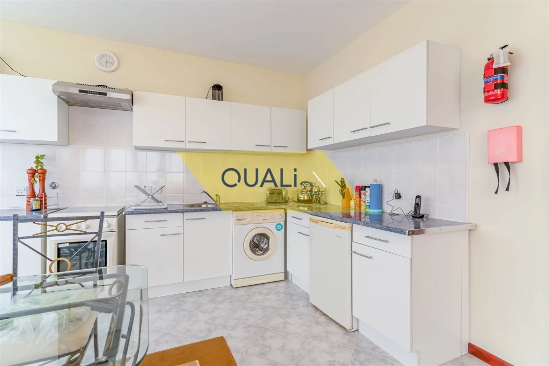 Moradia T5 para Venda em Canhas Foto 25