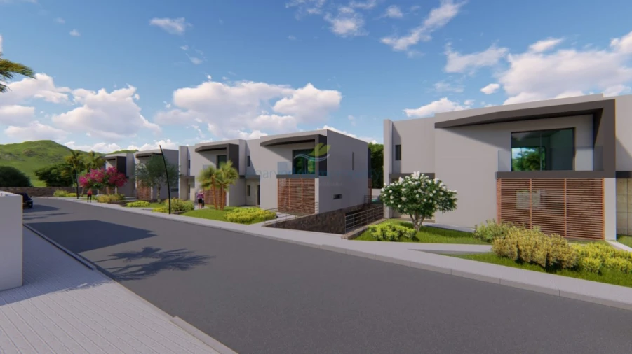 Moradia T3 para Venda em Ferreiras Foto 1