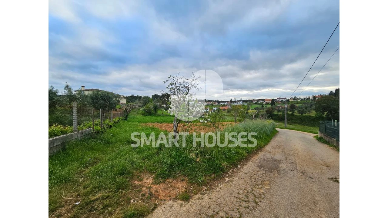 Terreno para Venda em São Martinho da Cortiça Foto 2
