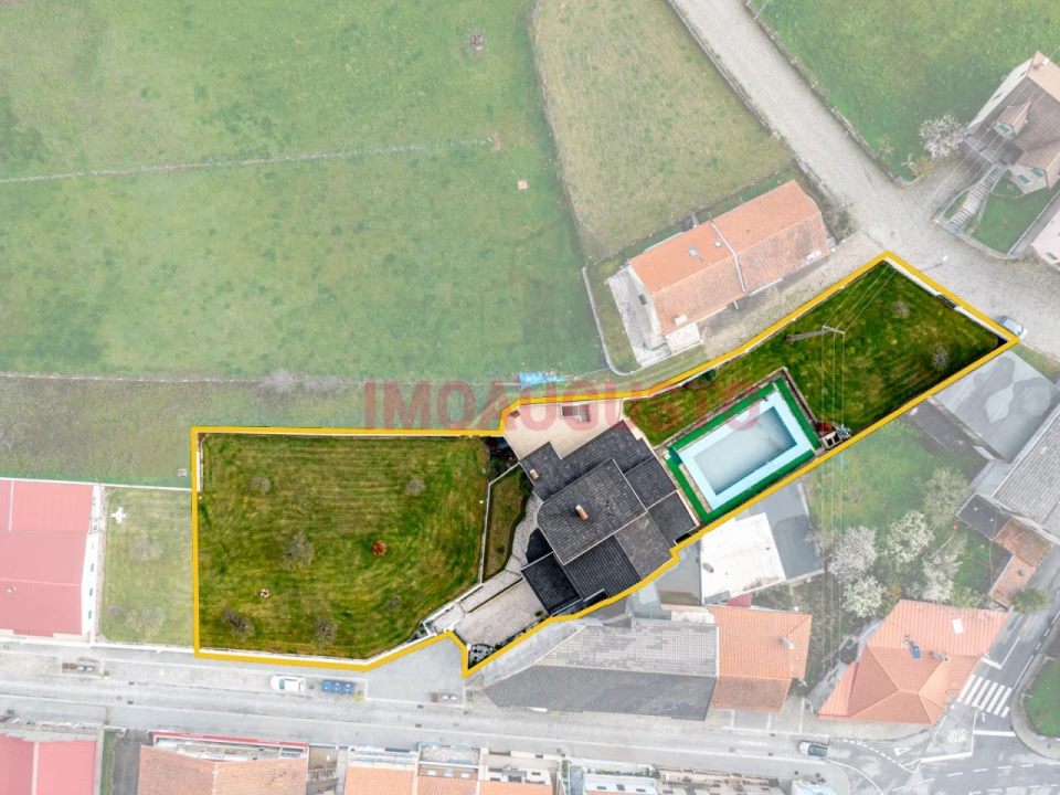 Moradia T6 para Venda em Souto Foto 3