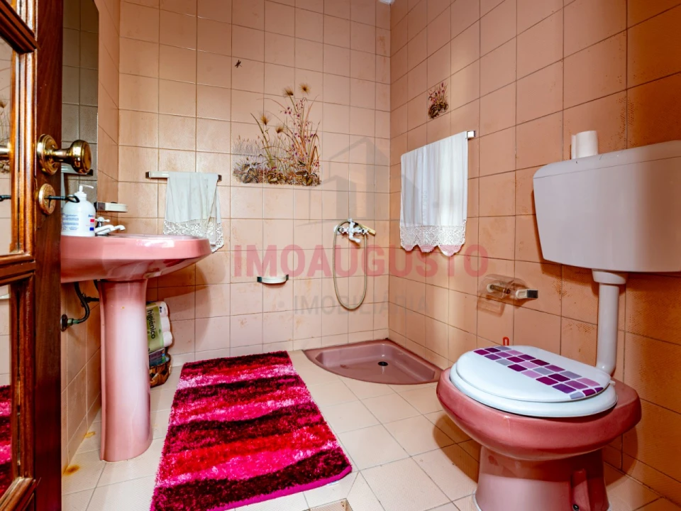 Moradia T6 para Venda em Souto Foto 18